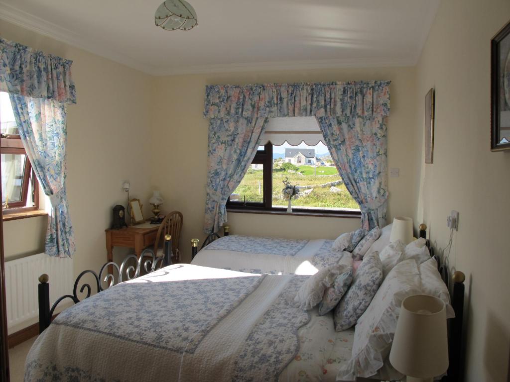 Sea-Side B&B - Connemara Ireland